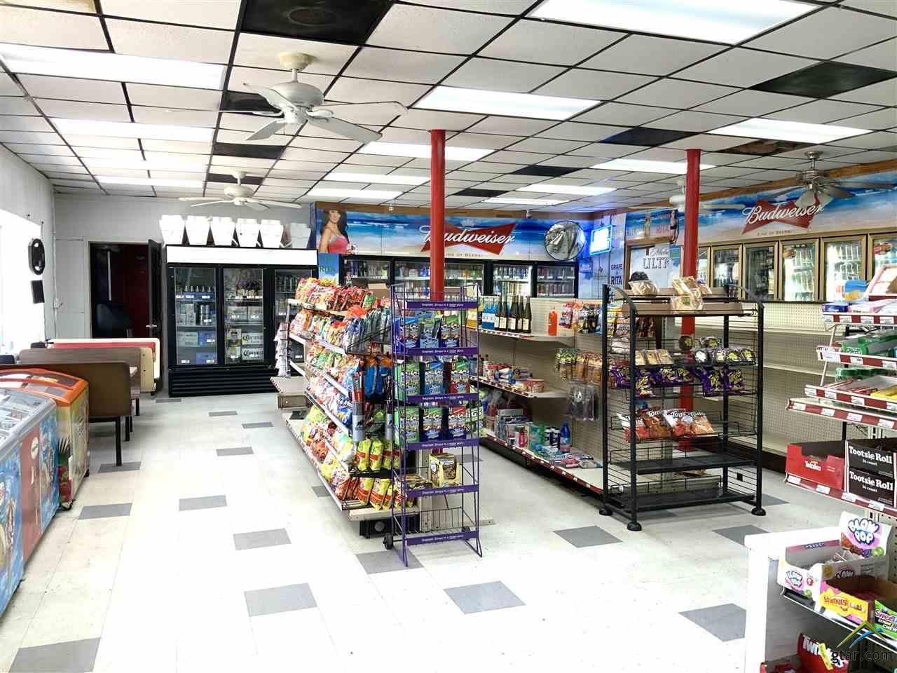 403 S Greer Blvd, Pittsburg, TX 75686